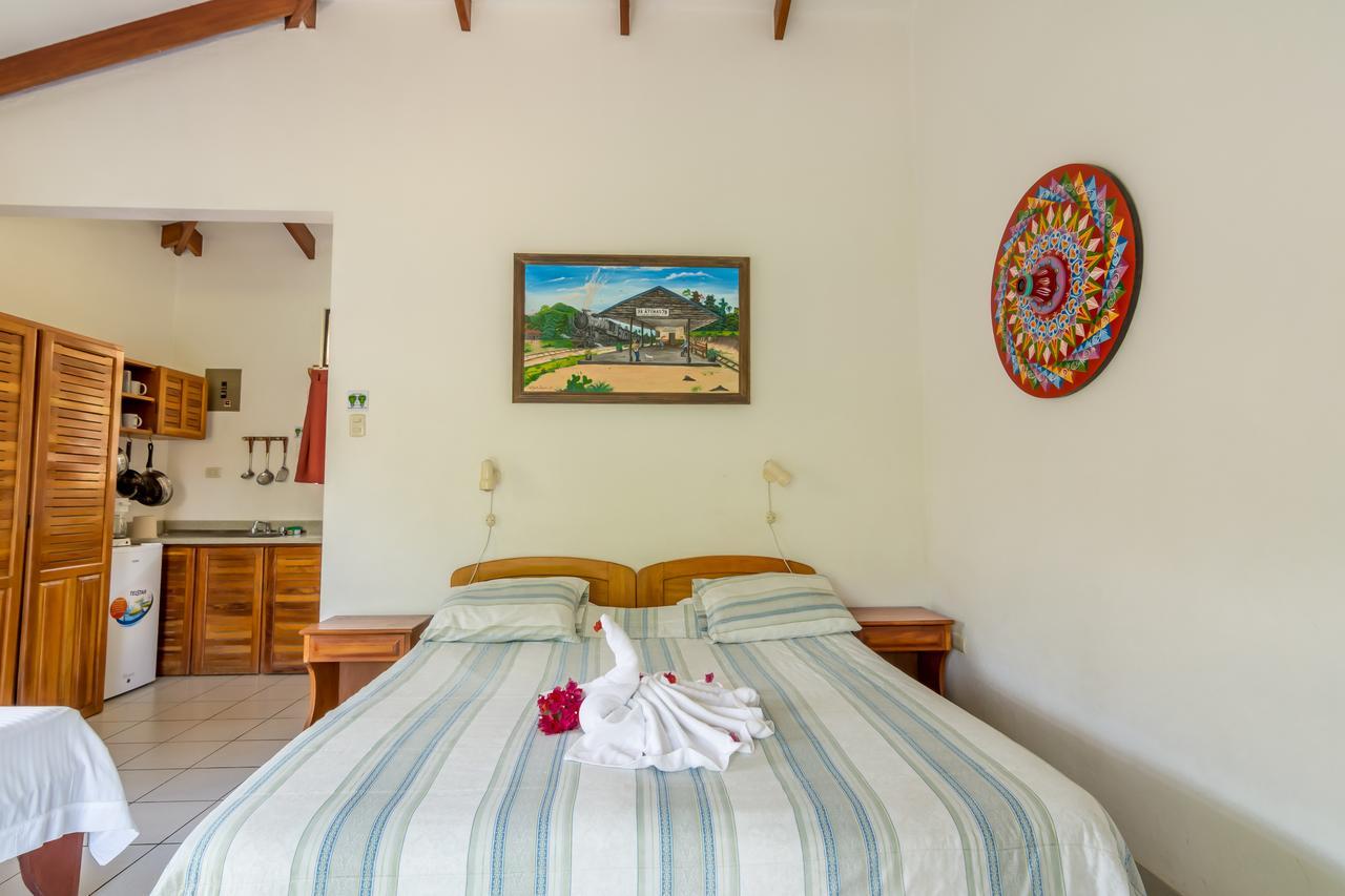 Hotel Colinas Del Sol Atenas Kültér fotó